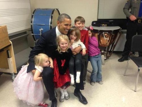 Obama_children-thumb-512x384-56245 (1)